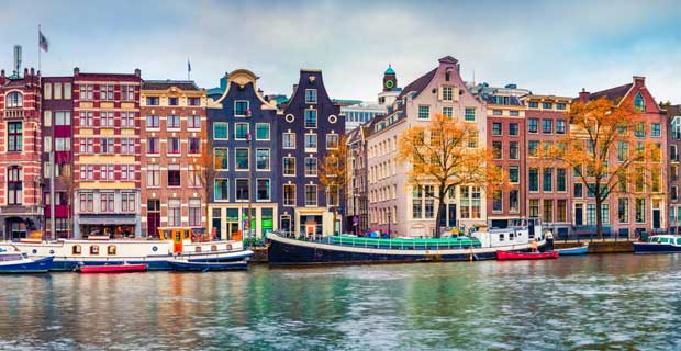 step by step guide for Pakistani stgudents to get the admission and visa of Netherlands 