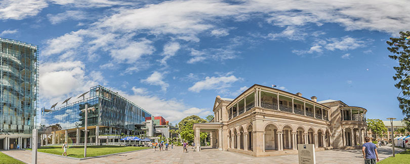 Queensland University of Technology (QUT)