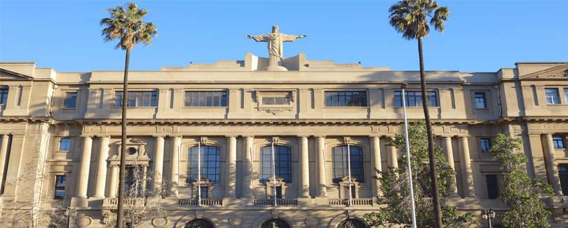 Pontificia Universidad Católica de Chile (UC)