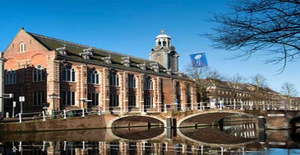 leiden scholarship study programs for Pakistani students